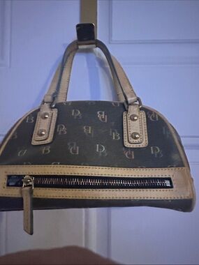 Dooney Bourke Purse